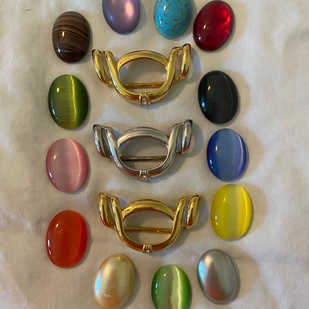 PREMIER DESIGNS 2GOLD & 1SILVER PLATED SLIDES  w/13 INTERCHANGEABLE CABOCHONS
